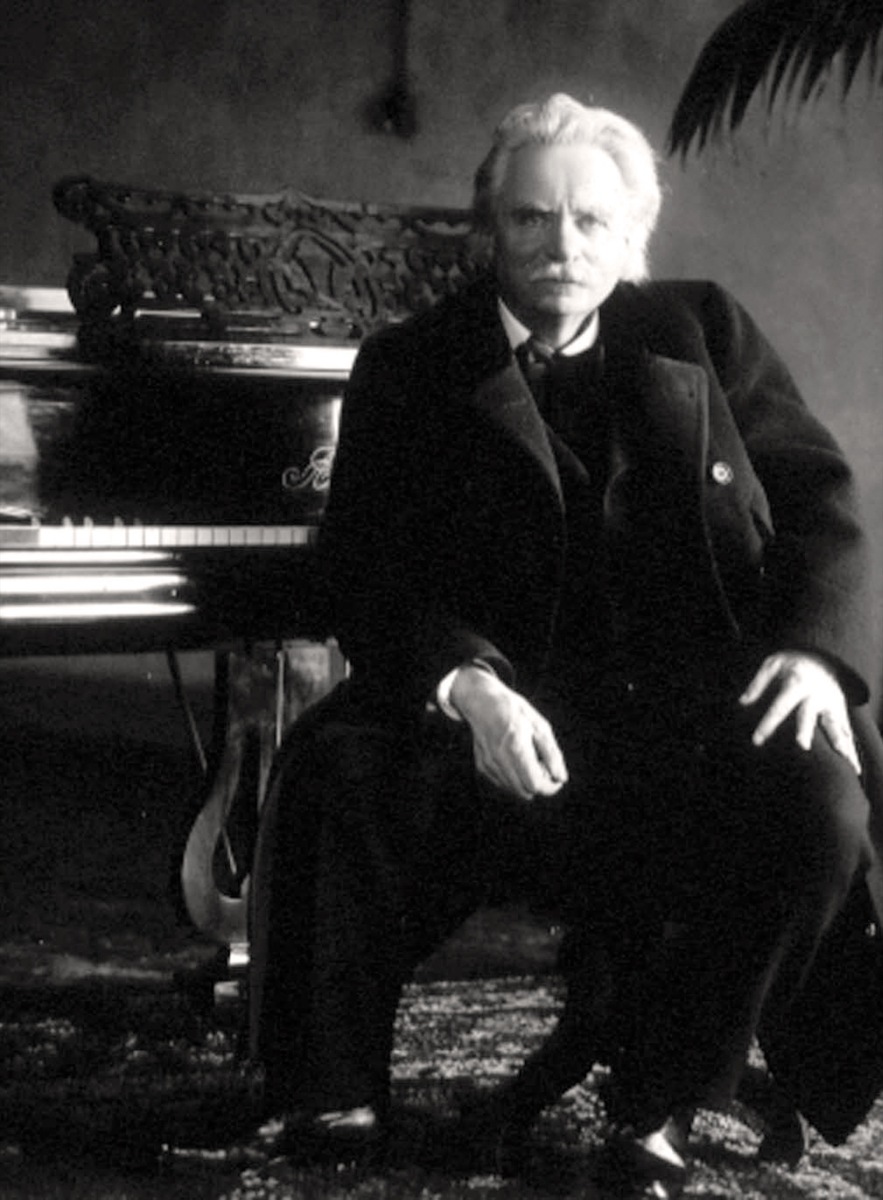 Evard
                                    Grieg